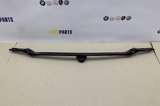 Усилитель переднего бампера  51647266325 BMW