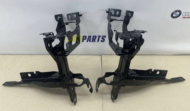 Кронштейн (адаптер) крепления фары передней левой 51647422293 BMW