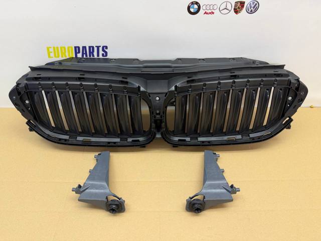 Решетка радиатора 51747497279 BMW