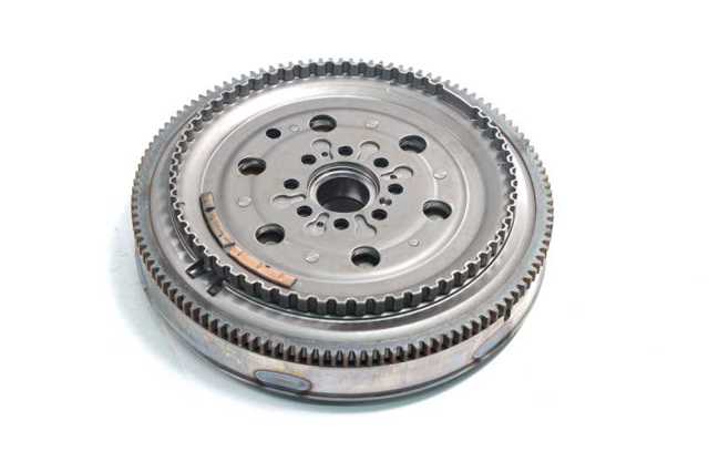 Маховик 415044210 LUK