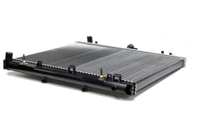 Радиатор Nissan Navara NP300 3