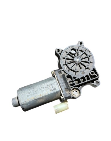 Мотор стеклоподъемника водительской двери 0130821716 BMW