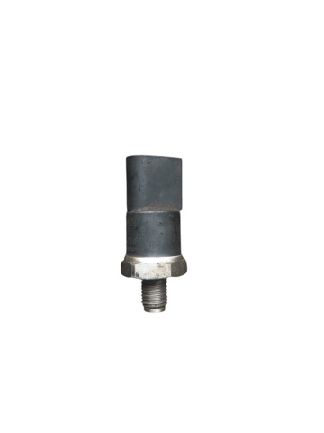0281002239 BOSCH Датчик давления топлива купить в Киев