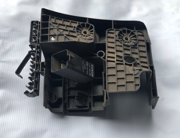 Реле свечей накаливания Шкода Суперб II