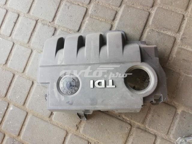 Крышка мотора декоративная 03G103967 VAG