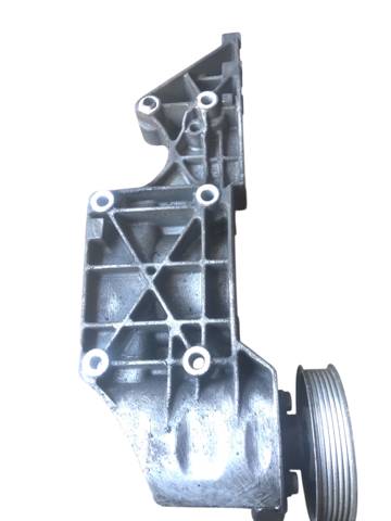 VAG 045903143C Кронштейн генератора в наличии Чернигов