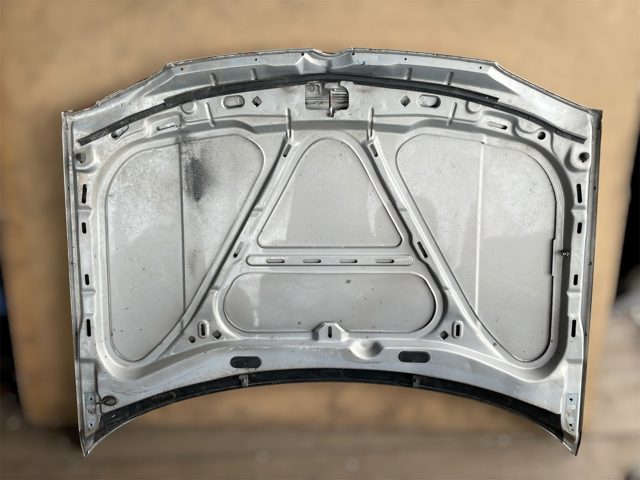 1J0823031A VAG Капот купить в Черкассы