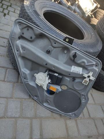 Моторчик стеклоподъемника двери задней, левой 1J4839755E VAG