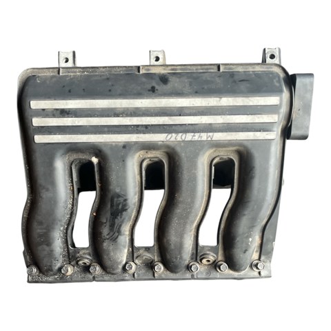Коллектор впускной 2246942 BMW