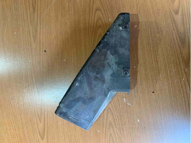 Воздухозаборник 4B0129617B VAG