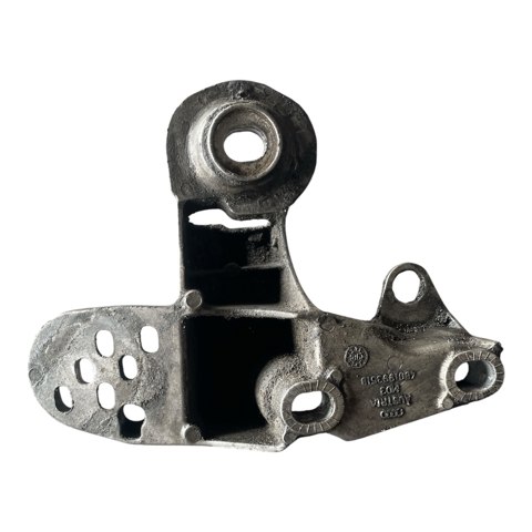 VAG 4B0199351 Кронштейн подушки (опоры) двигателя левой в наличии Винница