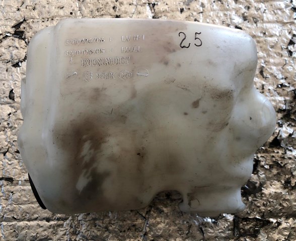 Бачок омывателя стекла 8200104706 RENAULT