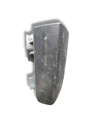 Клык заднего бампера левый 8200229874 RENAULT