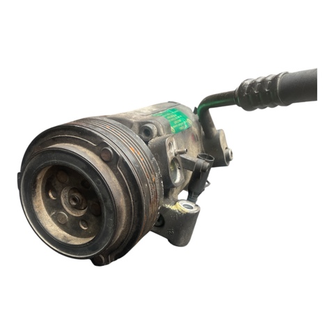 Компрессор климатической установки 8390646 BMW