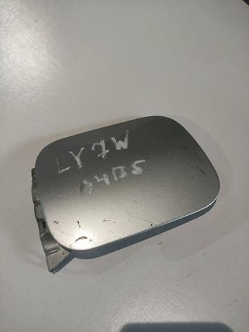 Лючок (дверца) бензобака 8D5809905 VAG