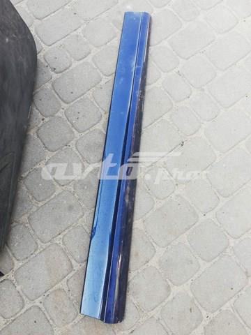 Молдинг передней правой двери 8R0853960B VAG