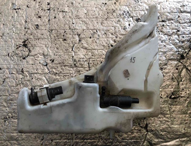Водяной бачок омывателя стекла 8T0955453C VAG