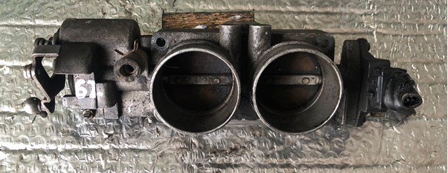 Заслонка воздушная 90411873 GM