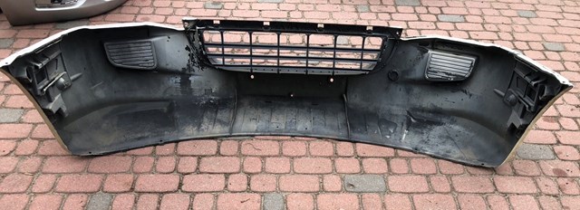 VAG 9068800070 Бампер передний в наличии Украина