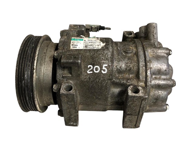 Насос кондиционера 926007398R RENAULT