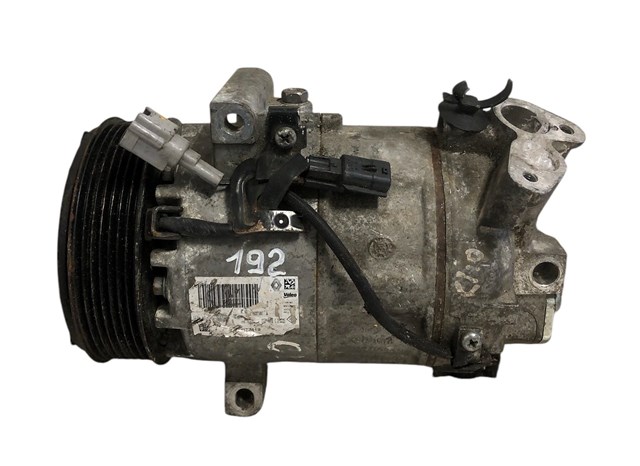 Компрессор климатической установки 926007741R RENAULT