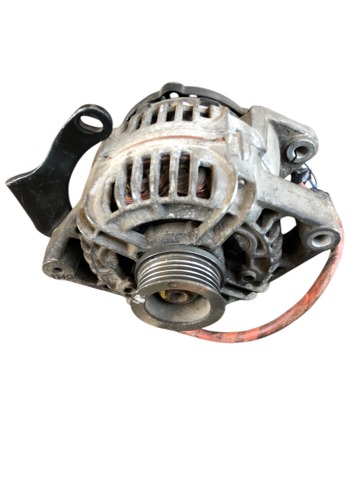Автомобильный генератор 93186485 GM