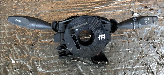 Переключатель подрулевой, правый 98AG17A553DC FORD