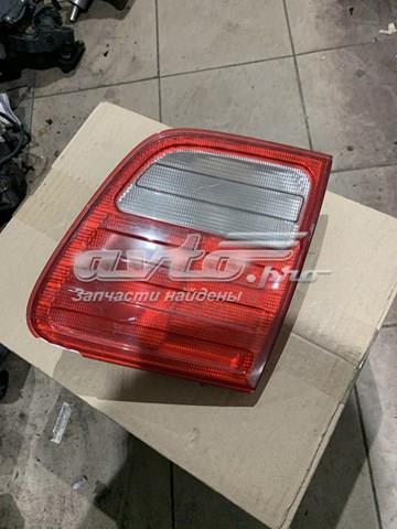 Фонарь задний внутренний правый A2108202464 MERCEDES