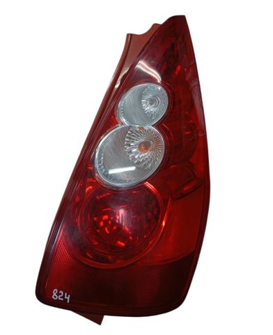Задний правый стоп C23551150 MAZDA