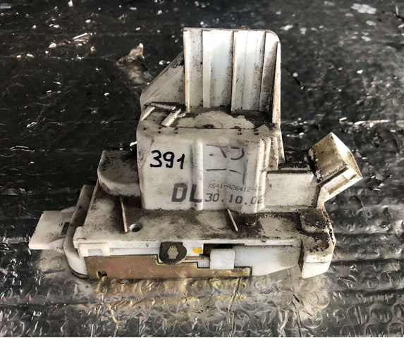 Замок задней двери, правой XS41A26412CG FORD