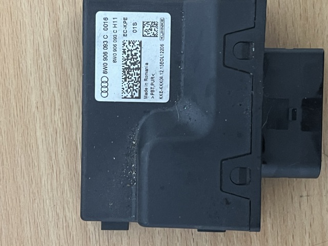 Блок управления топливного насоса 8W0906093C VAG