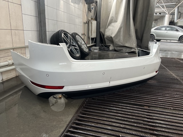 Бампер задний 8W5807067A VAG