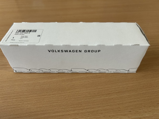 Масляный фильтр 05L115562A VAG