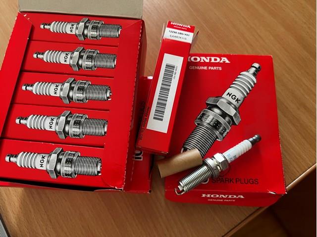 Свеча 122905B0Y01 HONDA