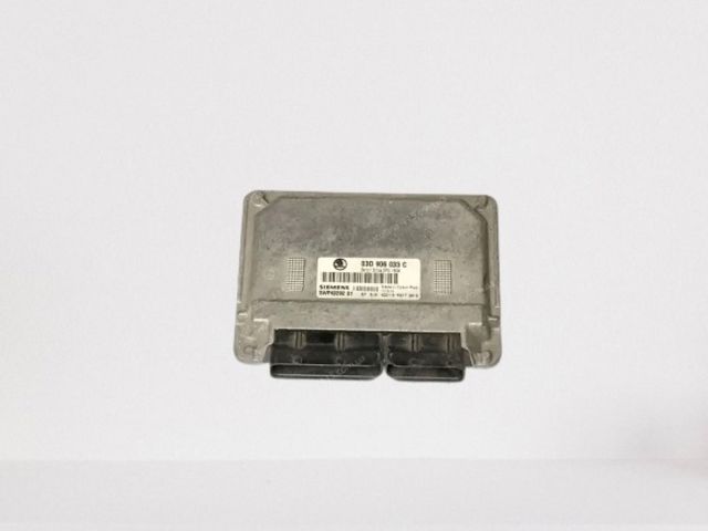 Электронный блок управления двигателем 03D906033C VAG