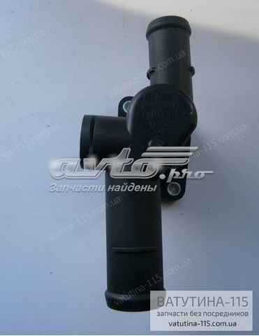 VAG 06A121132AG Фланец системы охлаждения (тройник) в наличии Черновцы