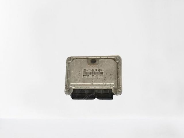 ЭБУ двигателем 06A906032HL VAG