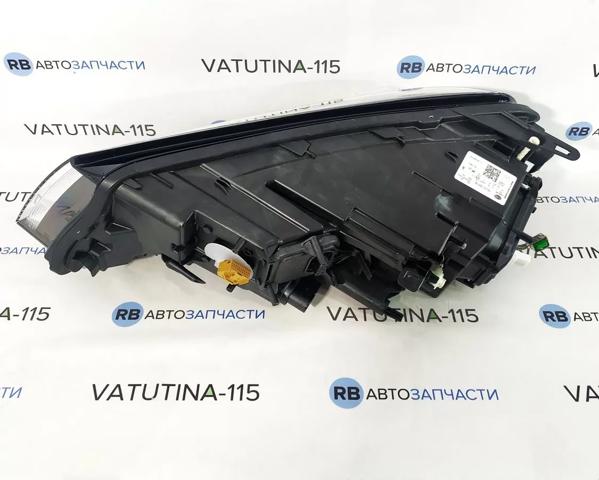 HELLA 1EL011937421 Правая фара в наличии Украина