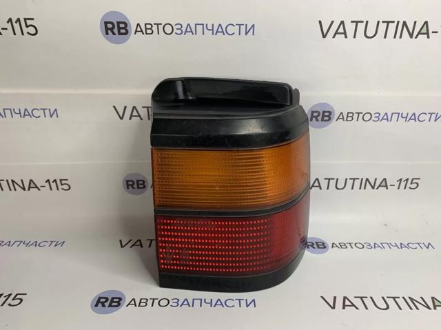 Фонарь задний правый, внешний 333945112 VAG