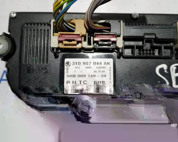 Блок управления печкой 3T0907044AK VAG