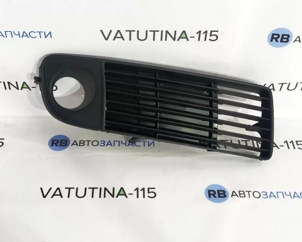 VAG 4B0807682H01C Заглушка (решетка) противотуманных фар бампера переднего правая в наличии Одесса