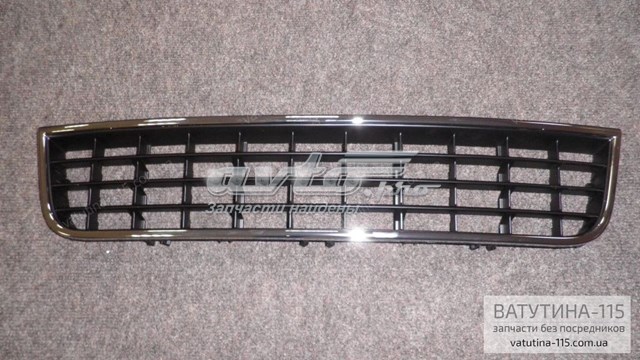 Центральная решетка переднего бампера 4B38076472ZZ VAG