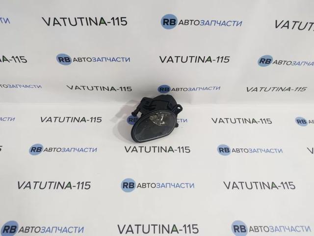 Противотуманка правая 4E0941700A VAG