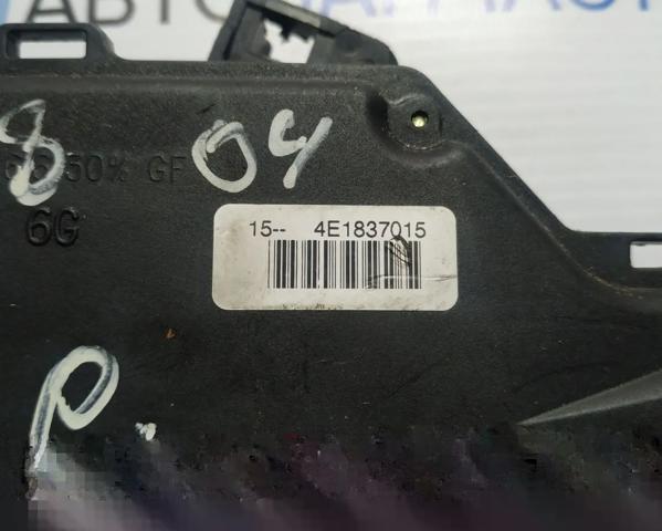 Замок двери водителя Audi A8 D3