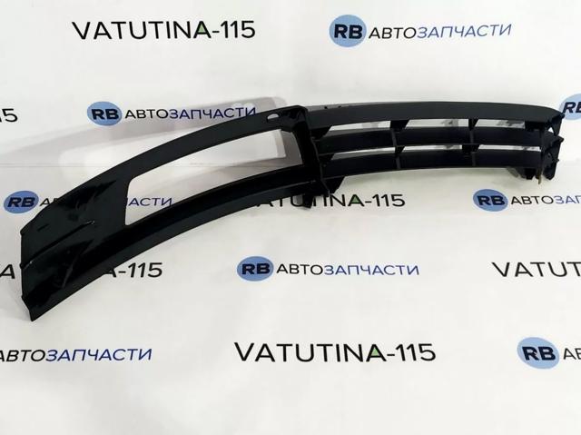 VAG 4F0807681N01C Заглушка (решетка) противотуманных фар бампера переднего левая в наличии Днепр