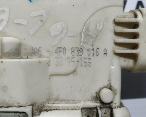 Замок задней двери, правой 4F0839016A VAG