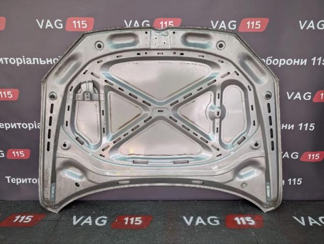 561823031E VAG Капот купить в Хмельницкий