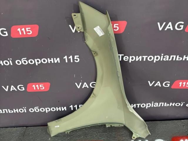5E0821106C Крыло переднее правое купить Одесса