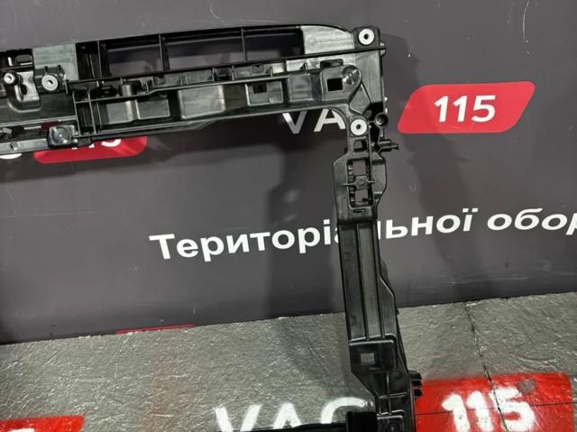 5G0805588R Рамка радиатора купить Павлоград