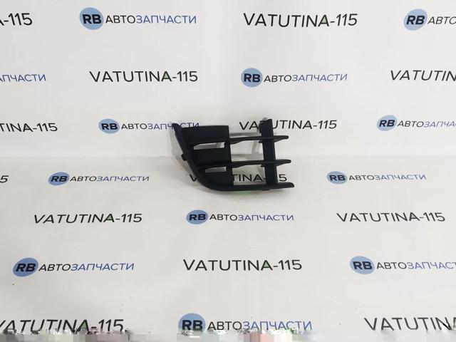VAG 5J0853666A9B9 Решетка бампера переднего внутренняя правая в наличии Полтава